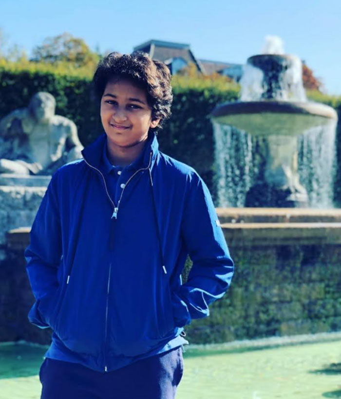 mahesh babu,mahesh son gautam ghattamaneni,mahesh wife namratha,gautam telangana top swimmer  మహేశ్‌బాబు కొడుకు గౌతమ్‌ రేర్ ఫీట్ 