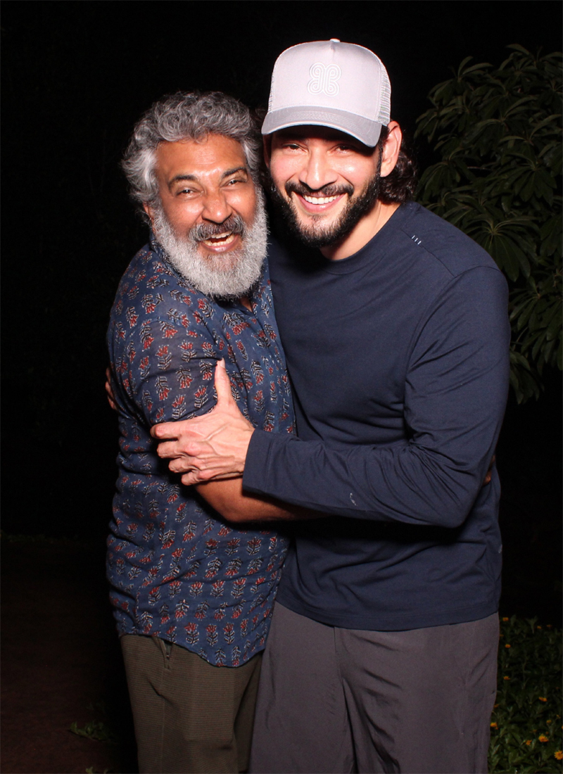 mahesh babu  రాజమౌళికి సూపర్ స్టార్ విషెస్ 