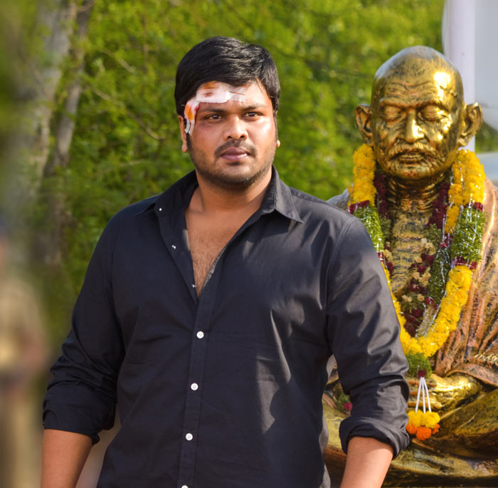 manchu manoj,okkadu migiladu movie,ltte prabhakar,september  మంచు మనోజ్ సెప్టెంబర్ కి జంప్..! 