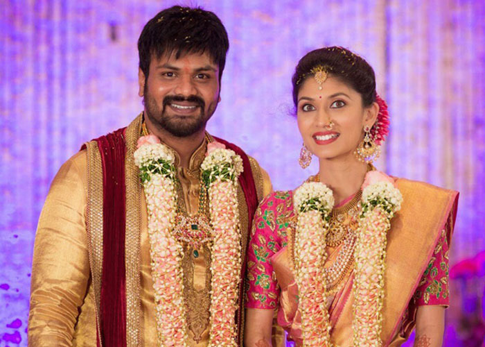 manchu manoj,vaalla bonda,netizens,social media,divorce rumours  నా దేవత ప్రణతి: మంచు మనోజ్‌! 