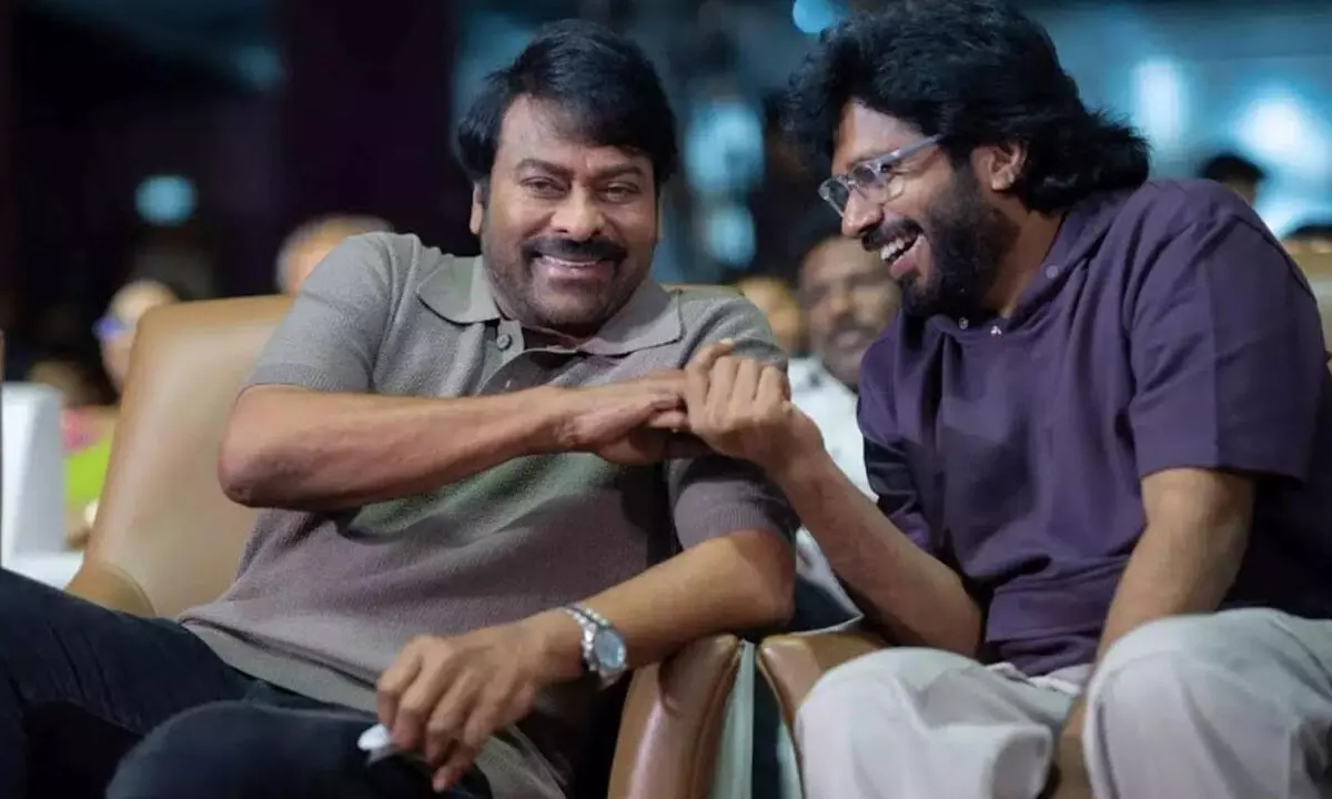 anil ravipudi  చిరు ని పరిగెత్తిస్తున్న అనిల్ రావిపూడి 