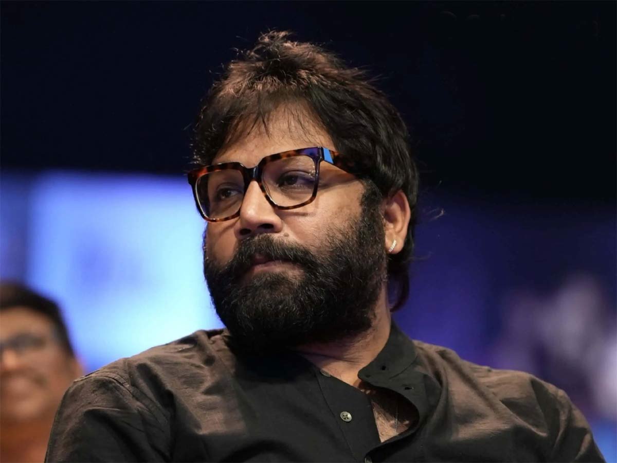 spirit  మైండ్ బ్లోయింగ్ - స్పిరిట్ డైరెక్టర్ లైనప్ 