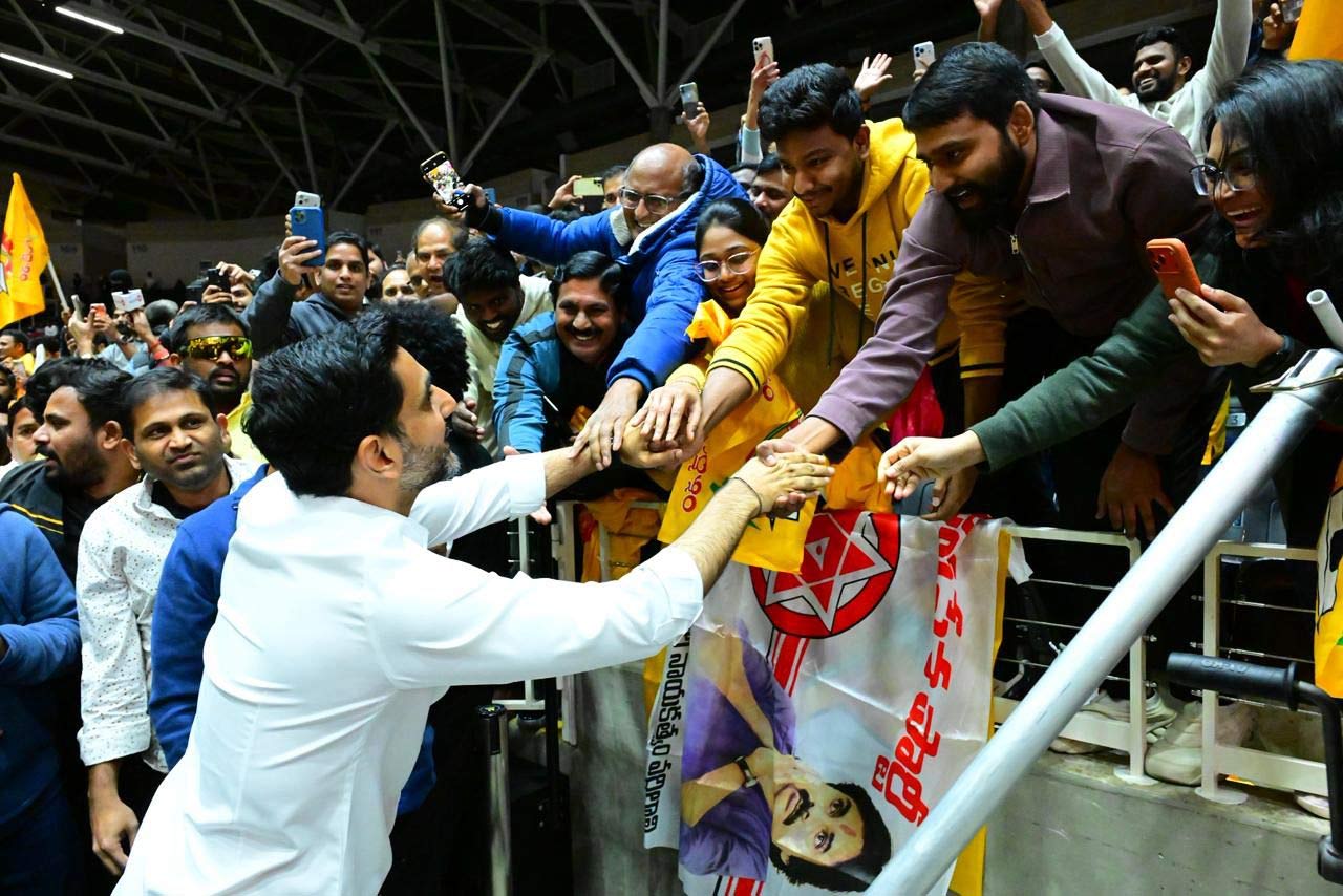 nara lokesh  ఆంధ్ర, అమెరికా ఎక్కడయినా కార్యకర్తే అధినేత!