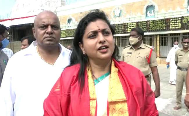 mla roja,jabardasth judge,roja fires on trs ministers,telangana- ap water issue  టీడీపీ పై రోజా ఫైర్ 