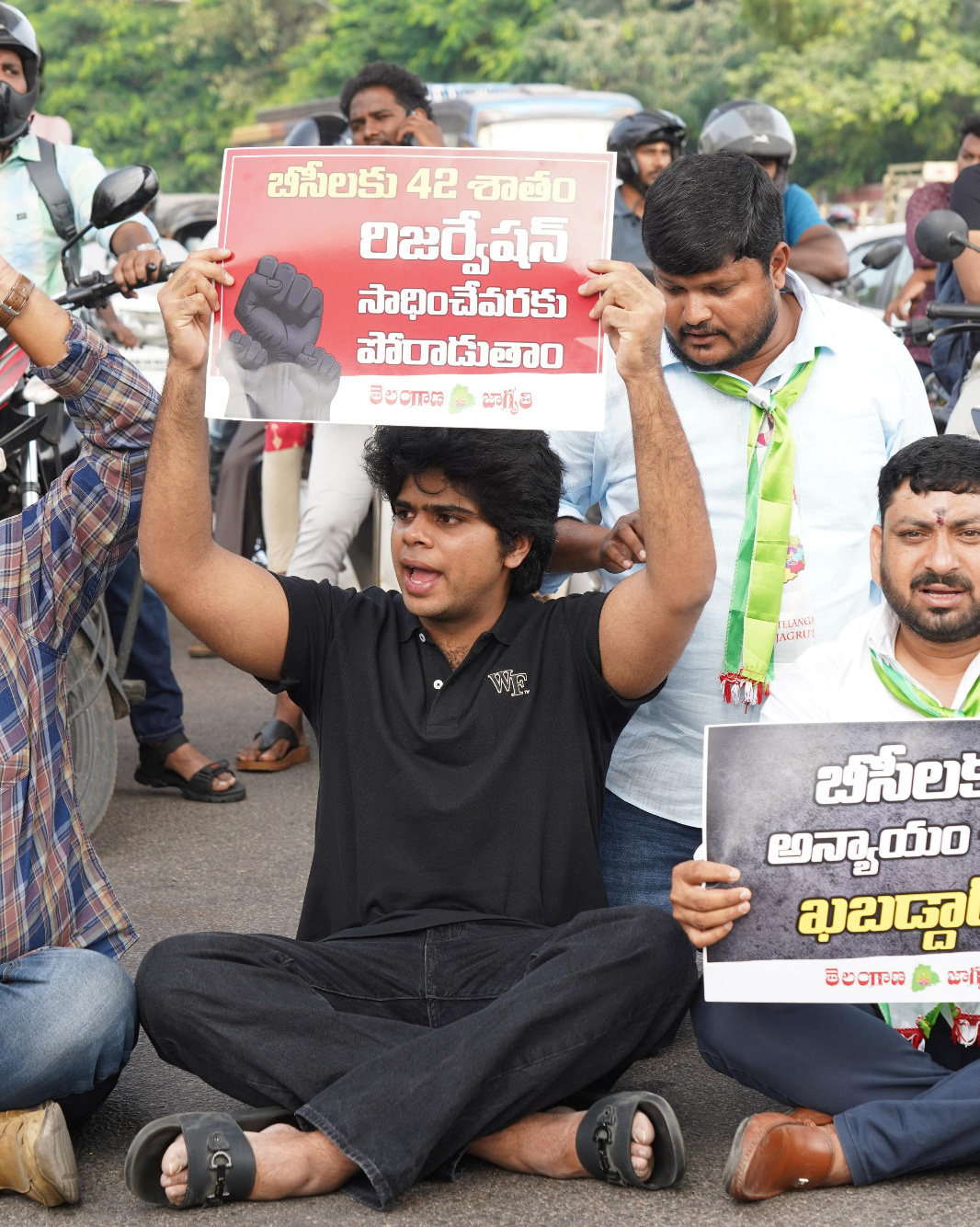 kavitha  వారసుడిని దించిన కవిత 