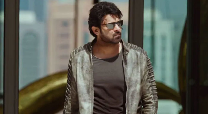 saaho,movie releases,prabhas,sye raa  ‘సాహో’ అయినా లైన్లో ఉంటుందా..?