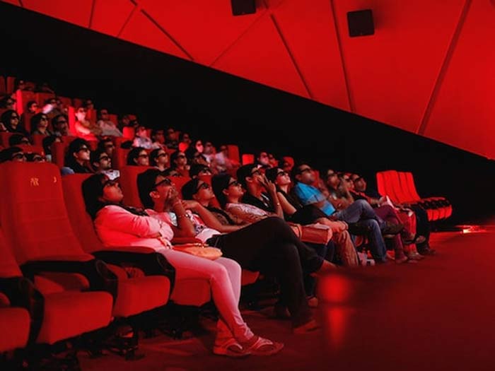 multiplex  మ‌ల్టీప్లెక్సుల్లో మ‌ద్యం దుకాణాలు