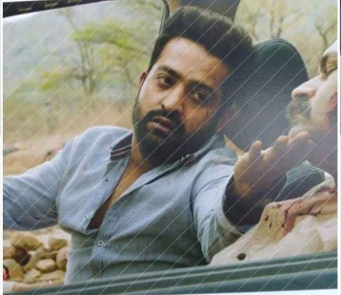 jr ntr,naga babu,aravinda sametha,pics leak,social media  ‘అరవింద సమేత’లో నాగబాబు రోల్ ఇదేనా?