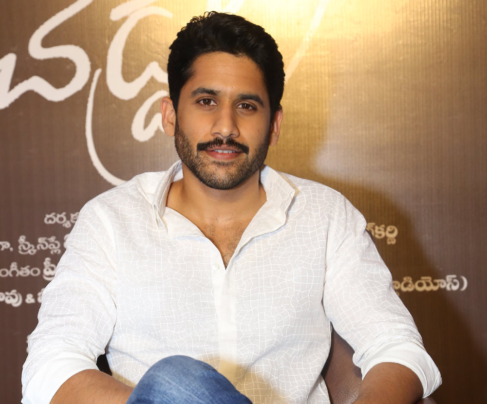 naga chaitanya,naga chaitanya interview,lal singh chaddha hindi movie  అమీర్ చాలా డెడికేటెడ్ : నాగ చైతన్య 