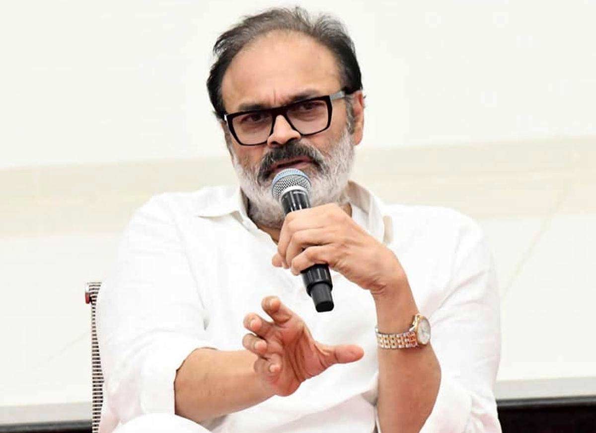 nagababu  నాగబాబు ట్వీట్ ఎవర్ని ఉద్దేశించి..?