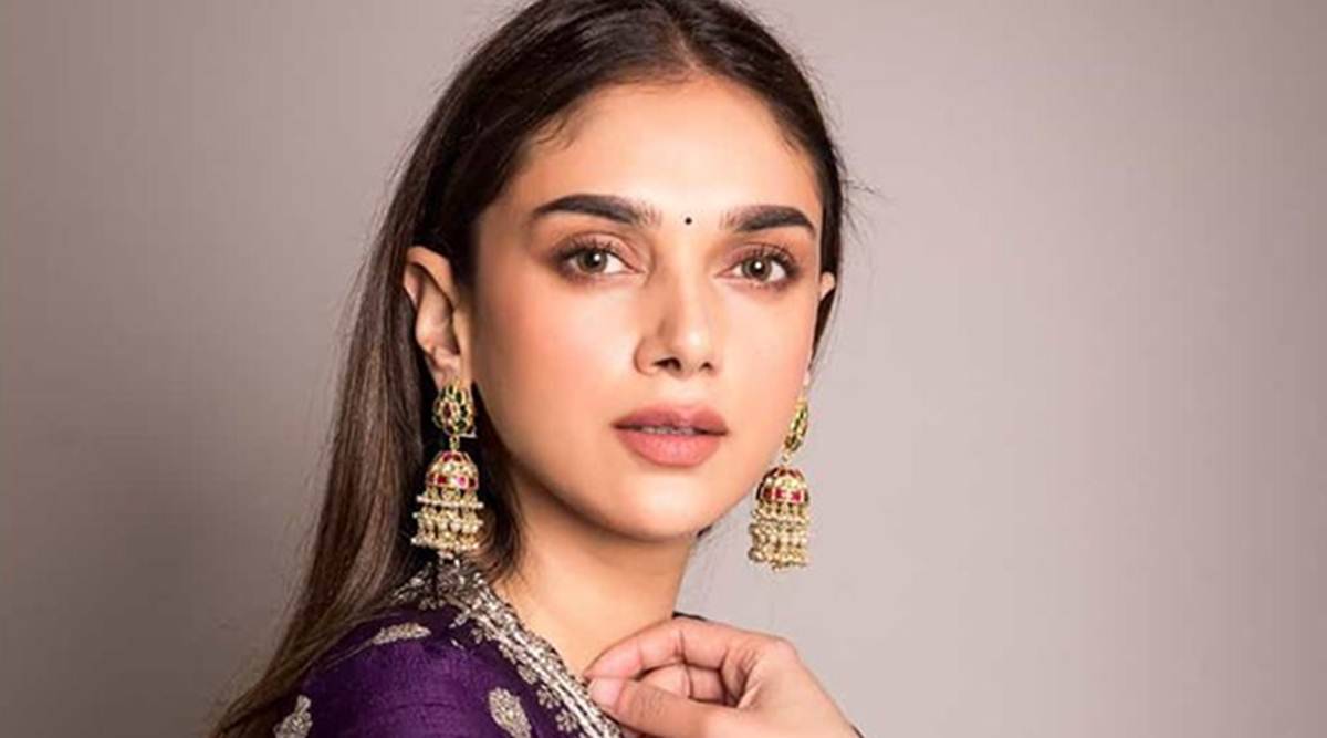 aditi rao hydari,nani,shyam singa roy,rahul sankrityan,tuck jagadishm shiva nirvana  నాని సినిమాకి సెకండ్ హీరోయిన్ దొరికేసింది..?