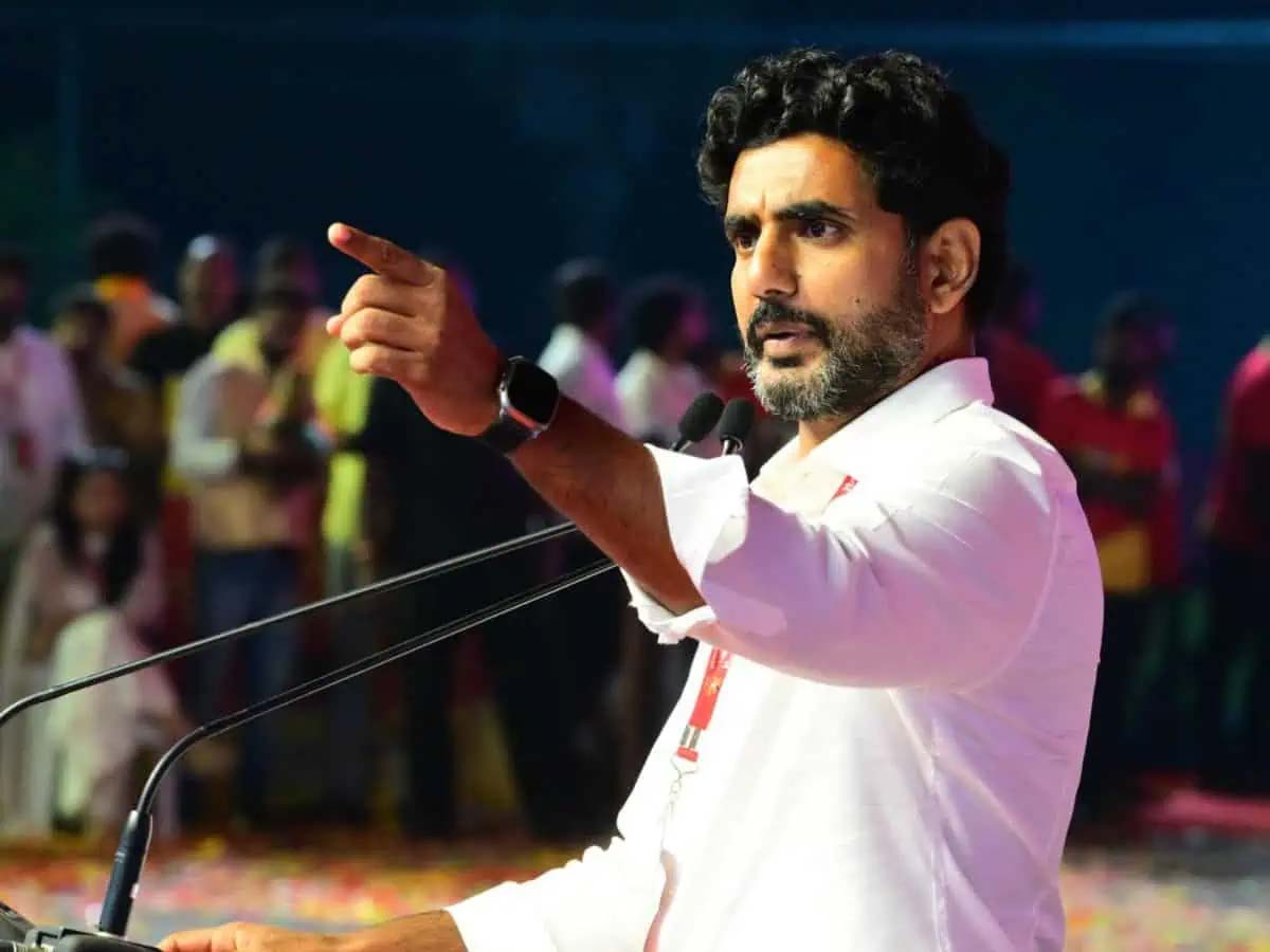 nara lokesh  గడ్డి కూడా పీకలేరు-లోకేష్ మాస్ స్పీచ్ 