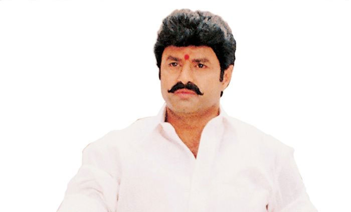 balayya,ks ravikumar,nbk 105,c kalyan,ysr family,balakrishna  బాలయ్య 105 ఆగిపోలేదు..!