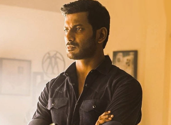 vishal,detective director mysskin,creative differences,budget problems  తప్పు విశాల్ వైపే ఉందా..?