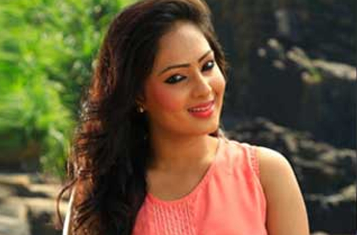 nikesha patel,komaram puli,breakup,love  నికిషా పటేల్‌ బ్రేకప్ కి కారణం ఇదే!