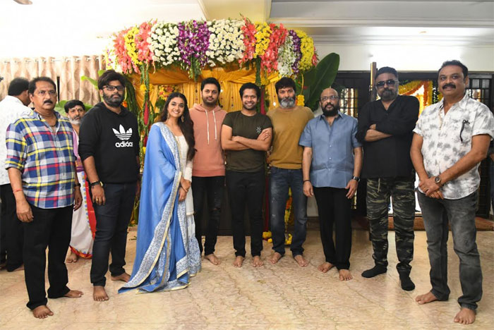 nithiin,keerthi suresh,rang de,rang de movie opening,rang de movie muhurat,venky atluri  నితిన్, కీర్తి సురేష్‌ల ‘రంగ్ దే’ ప్రారంభం