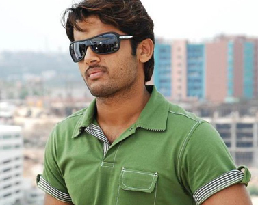 nithin,chinnadana neekosam,akhil movie,producer  నితిన్ ట్రాక్ తప్పుతున్నాడా..? 