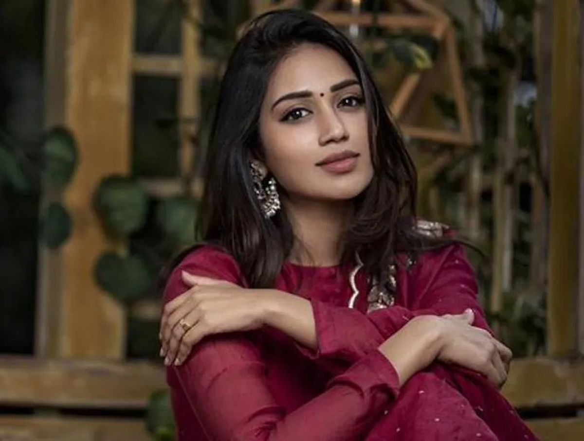 nivetha pethuraj,rana,sai pallavi,virataparvam  రానా 'విరాట‌ప‌ర్వం'లో నివేదా పేతురాజ్‌