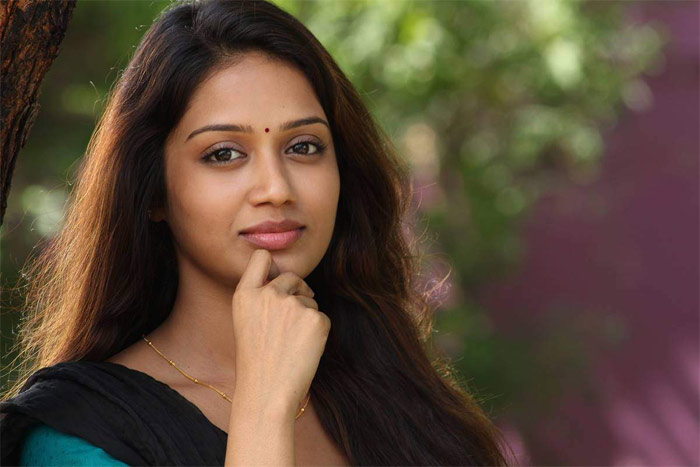 nivetha pethuraj,sexual harassment,heroine  ఈమె పోస్ట్‌ సమస్యకు పరిష్కారం చూపుతోంది! 