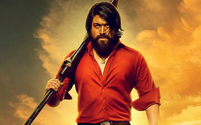 hero yash,kgf chapter 2,movie,release,date fix  ‘కేజీఎఫ్ చాప్ట‌ర్ 2’కు పోటీ లేదు! రాకీకి అడ్డే లేదు!