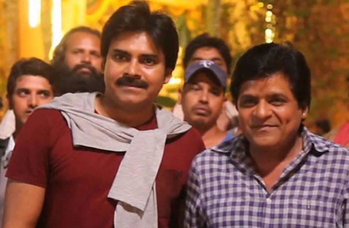 comedian ali,pawan kalyan,differences,akkada ammayi ikkada abbayi,agnathavasi  పవన్‌తో వివాదాల గురించి అలీ...! 