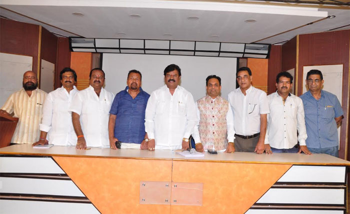 producers council,elections,press meet,details  ఎన్నికలు వద్దు..: ప్రతాని!