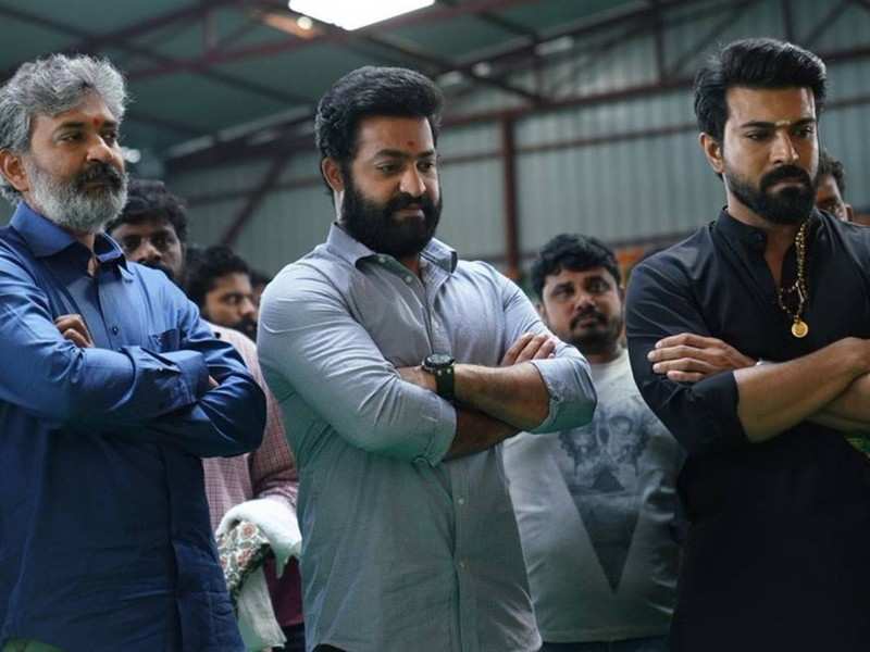 rrr,ntr,ramcharn,rajamouli  RRR నుంచి ఒక్క ముక్క కూడా బయటకి రాదట!