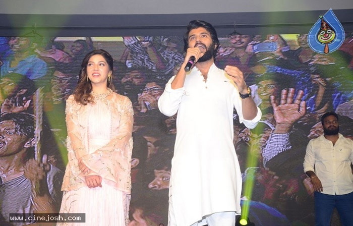 nota,public meet,vijay deverakonda,mehreen,vijayawada  విజయ్ దేవరకొండ సారీ చెప్పేశాడు