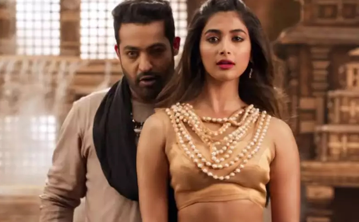 ntr,pooja hegde,aravinda sametha,trivkram,ntr energy  ఎన్టీఆర్‌కి, నాకు ఎనర్జీ లెవెల్స్‌ ఎక్కువంటోంది..!