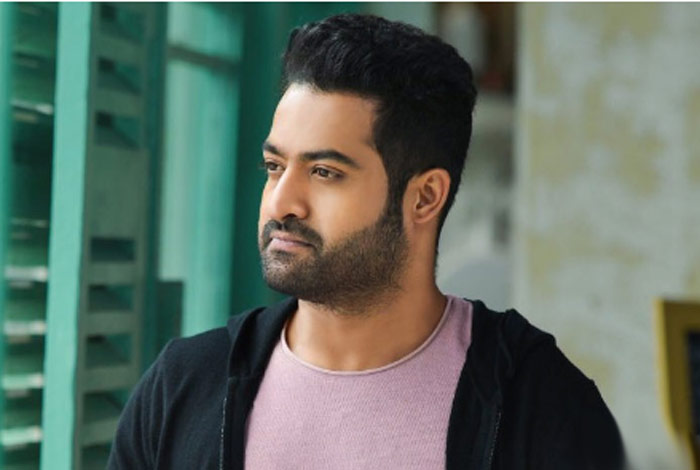 jr ntr,two shades,aravinda sametha,trivikram srinivas  'అరవింద సమేత'.. రెండు షేడ్స్‌ లో ఎన్టీఆర్! 