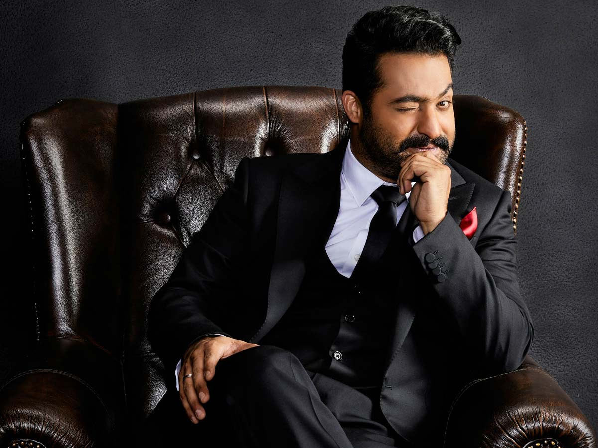 ntr,tarak,rrr,trivkram movie,ntr hosting,evaru meelo koteeswarudu,gemini channel,meelo evaru koteeswarudu  ఎన్టీఆర్ ఫాన్స్ కి కిర్రెక్కించే న్యూస్