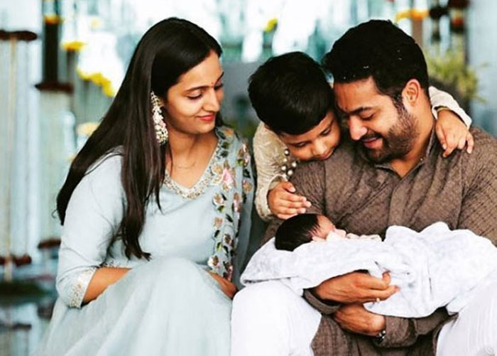 ntr 2nd son,bhargava ram,abhay ram,jr ntr,lakshmi pranathi,ntr family  నందమూరి వారసుడికి పేరు పెట్టారయ్యా..!!