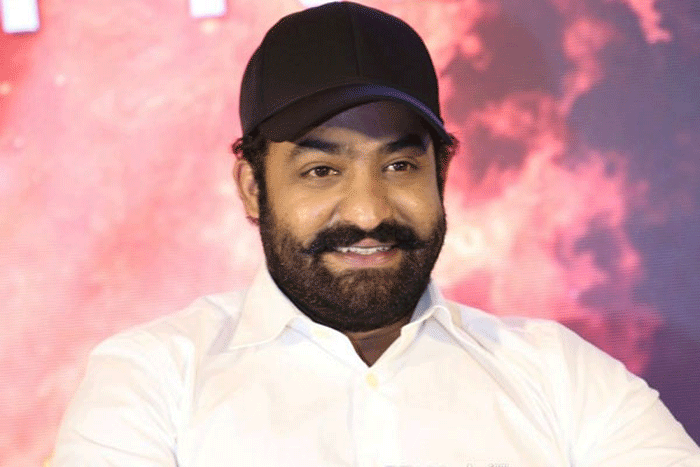 rajamouli,ntr,rrr,bollywood,hollywood,heroines  ఆర్ ఆర్ ఆర్: ఎన్టీఆర్ కి ఇద్దరు.. ఒకరు ఫైనల్!