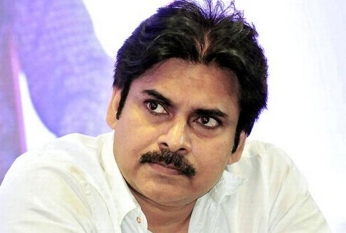 pawan kalyan,charitra,next movie,am ratnam  పవన్‌ 'చరిత్ర' గురించి ఏం చెబుతాడో..!