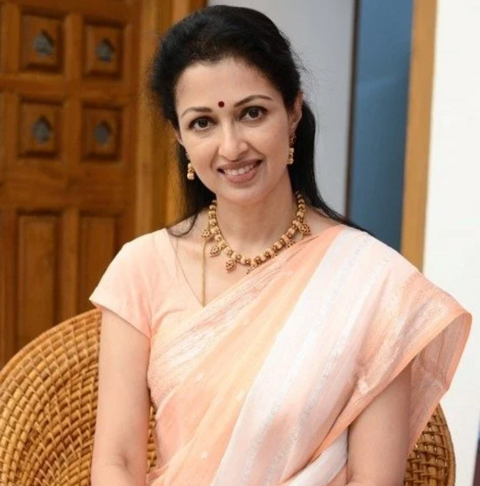 gautami,senior actress,re entry,web series,kollywood,actress gautami,kamal haasan  ఆ అగ్రనటి మళ్లీ వస్తోంది