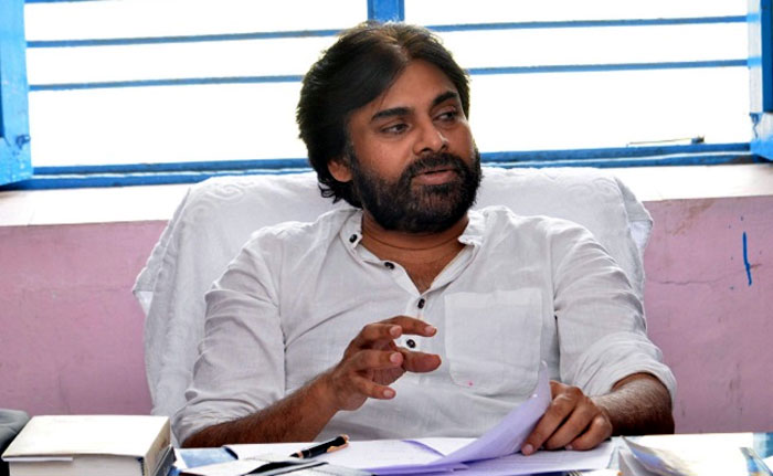 pawan kalyan,sensational tweets,ttd jewellery issue,pink diamond issue,ttd  పవన్‌కి ఆవేశం ఎక్కువ- ఆలోచన తక్కువ! 