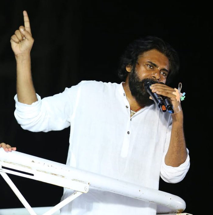 pawan kalyan,nadendla manohar,campaign,janasena,tenali,pavan kalyan campaign  నిబద్దతను చాటుకున్న జనసేనాని! 