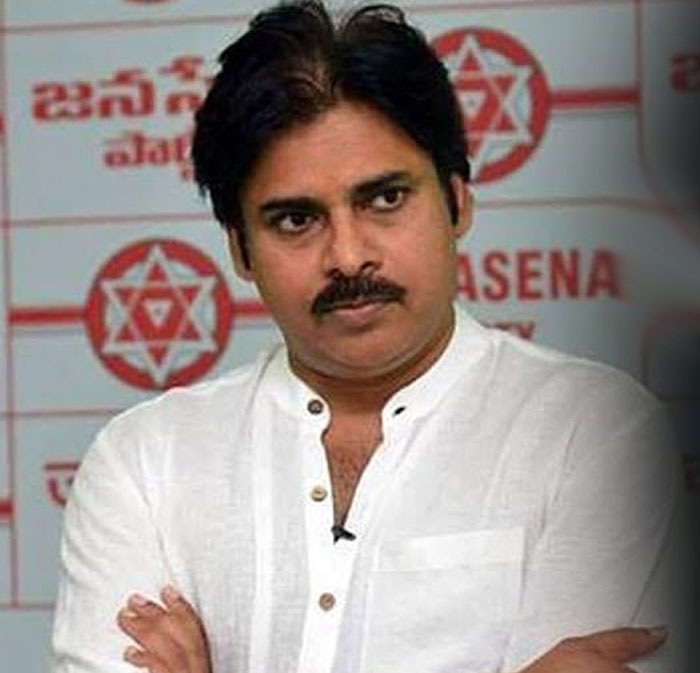 pawan kalyan,strategy,ap politics,janasena  పవన్‌ వ్యూహాత్మకంగానే అడుగు వేస్తున్నాడు!