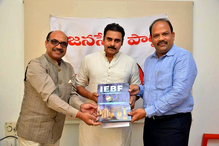 pawan kalyan,award,iebf,global summit,charitable activities  పవన్ కళ్యాణ్ కి ప్రతిష్టాత్మకమైన అవార్డు!