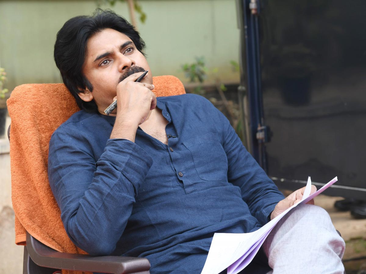 pawan kalyan,power star,power star pawan kalyan,power star name  పవన్ కళ్యాణ్ కఠిన నిర్ణయం 