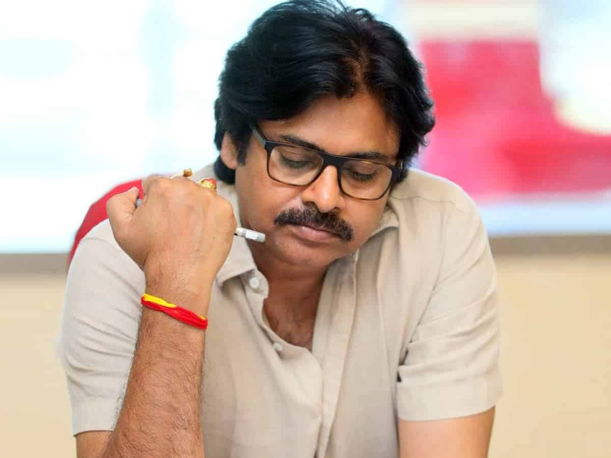 pawan kalyan  పవన్ కళ్యాణ్ కు తీవ్ర అస్వస్థత 