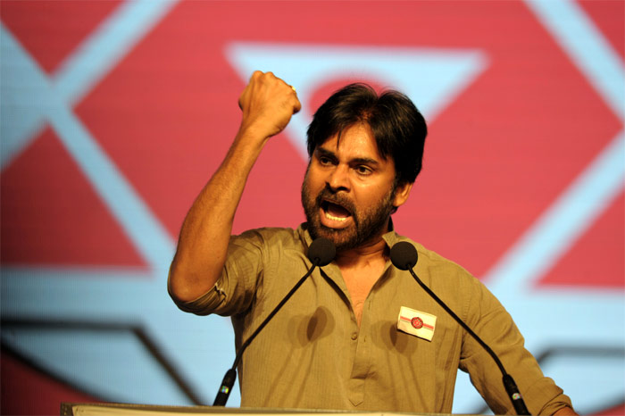 pawan kalyan,janasena party,north peoples,south peoples,shivaji,suman,pv narasimha rao  పవన్‌ స్వరం పెంచుతున్నాడు...!