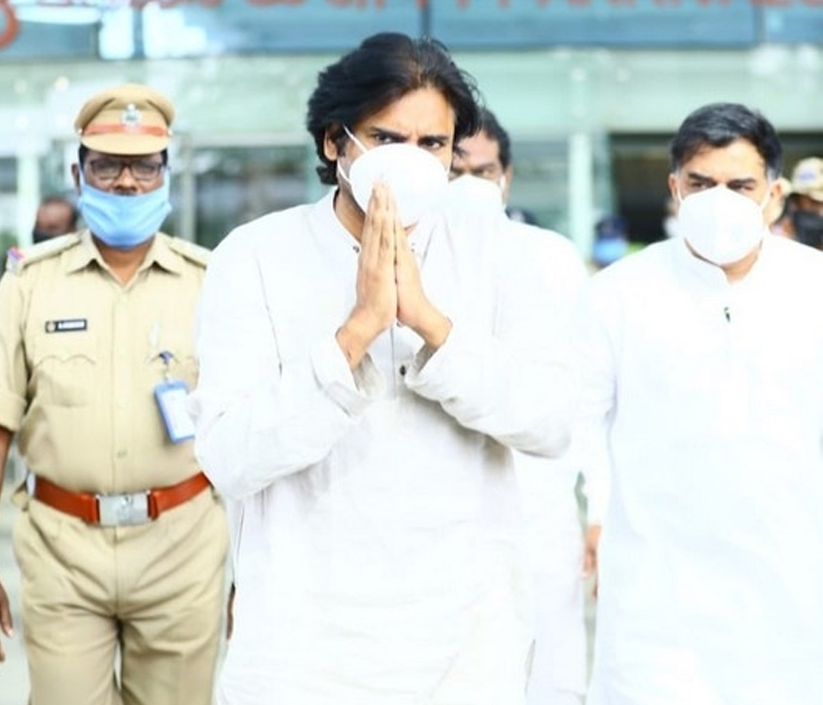 pawan kalyan,movies,liquid diet,vakeel saab  సినిమాల కోసం పవన్ కష్టాలు!