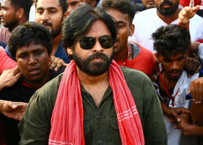 pawan kalyan,janasena,yatra,vizag,june 26  పవన్‌ మరలా వచ్చేస్తున్నాడు..! 