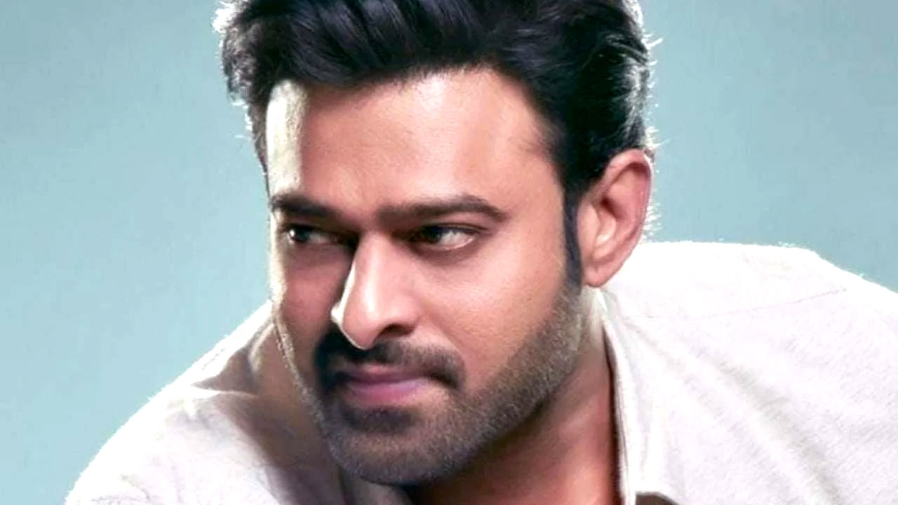 gossips on prabhas maruthi film,prabhas maruthi film raja deluxe starts from march 18th,prabhas maruthi raja deluxe film announcement on holi  ఫ్యాన్సుని అస్సలు కేర్ చెయ్యని ప్రభాస్ 