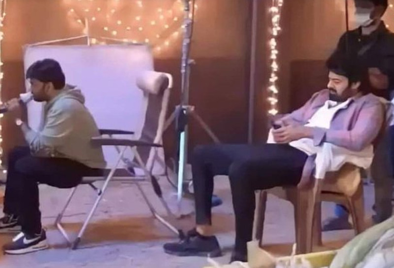director maruthi,parabhas,kalki 2898 ad,glimpse,fans  మారుతికి ‘కల్కి’ గ్లింప్స్ నచ్చలేదా?