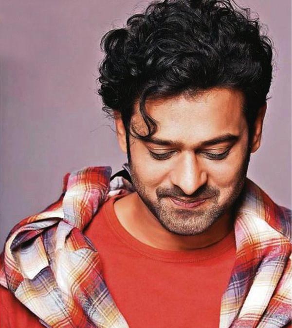 prabhas,saaho movie,prabhas new look,uv creations,director sujeeth  మరో వెరైటీ లుక్ లో బాహుబలి..!