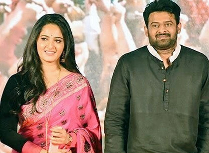 prabhas,anushka,bhaagamathie teaser,praises  అనుష్క ఎప్పుడూ ముందే ఉంటుంది: ప్రభాస్!