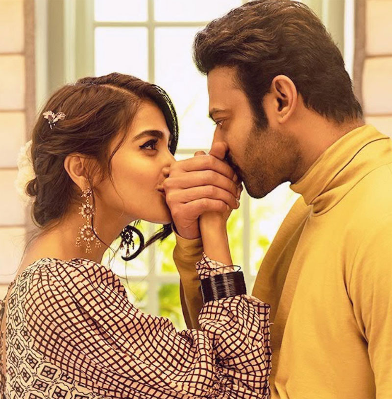 radhe shyam,prabhas,radhe shyam poor promotions,pooja hegde,radhe shyam hindi promotions,uv creations  హీరో కానీ మేకర్స్ కానీ లేకుండానే.. ప్రమోషన్స్