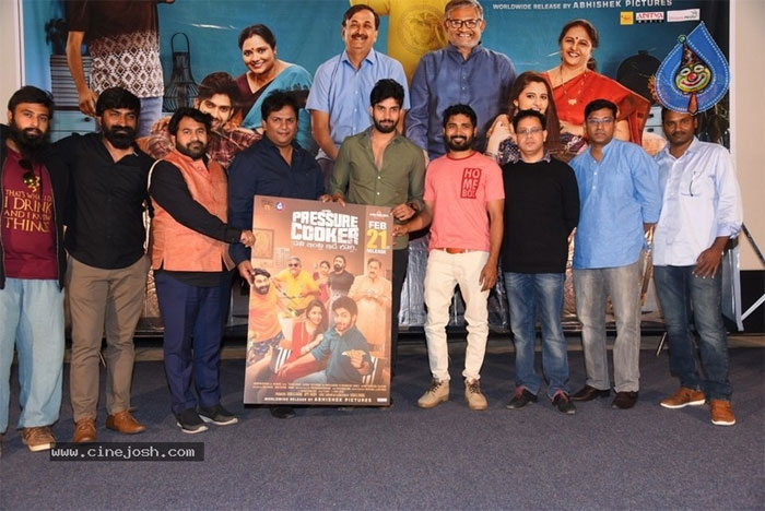 abhishek naama,pressure cooker,movie,poster,launch  ‘ప్రెజర్ కుక్కర్’ లాంటి సినిమాలు రావాలంటున్నాడు